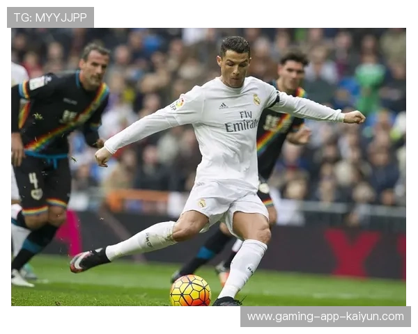 西甲皇马中路反复渗透，最终形成致命一击