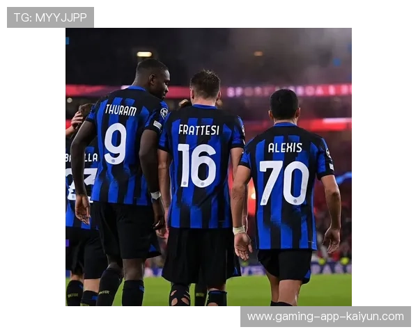 国米阿尔巴尼禁区旋转扫射破网:一记技艺与信念的瞬间 国米阿尔巴尼禁区旋转扫射破网:一记技艺与信念的瞬间